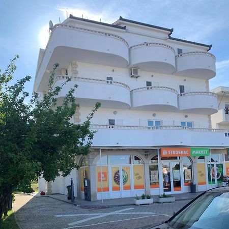 Apartments Nevistic Podstrana Exterior photo